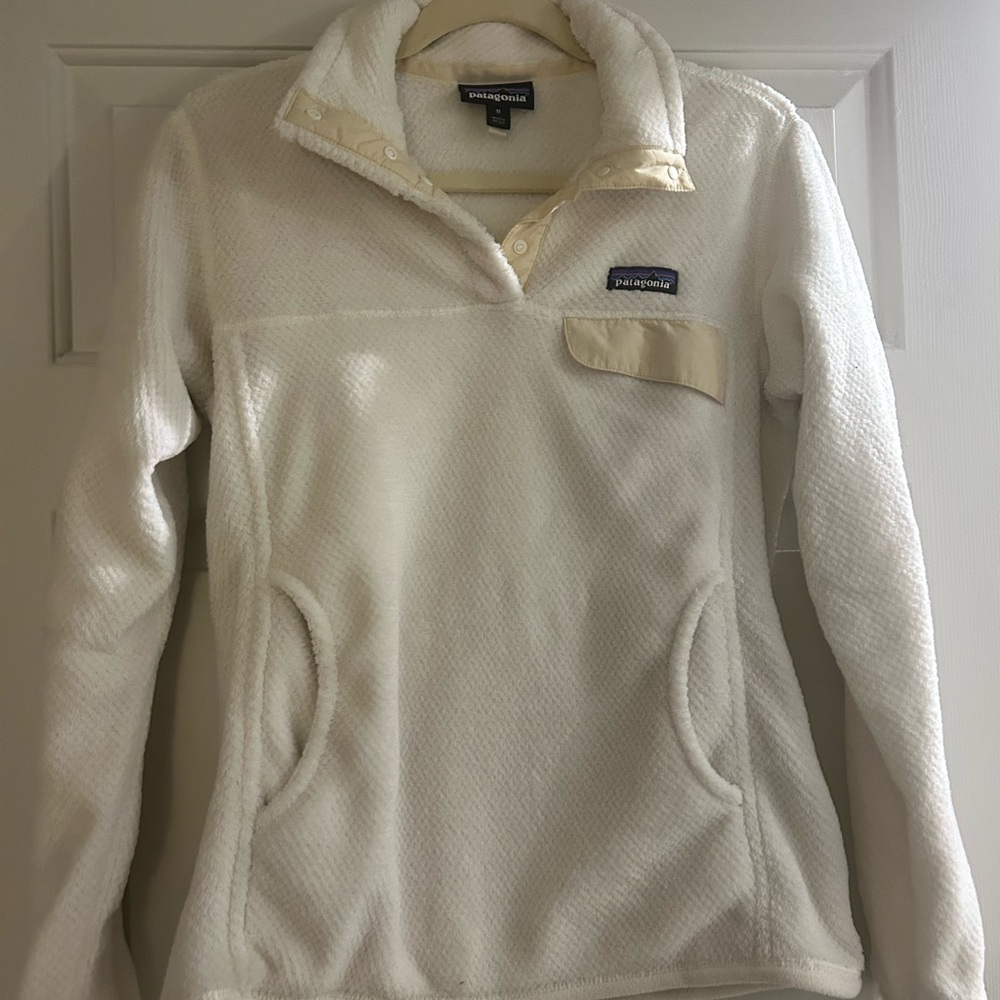 Patagonia Cream Fleece Pullover